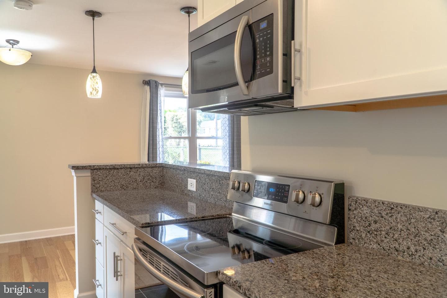 713 Cotter Road photo 9