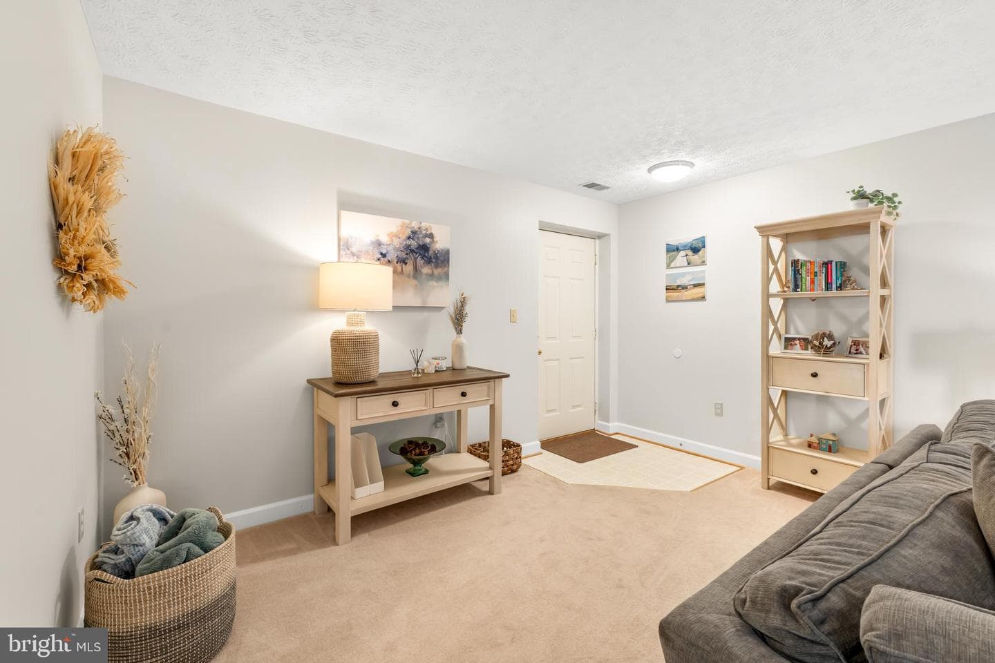 615 Admiral Drive #307 photo 2