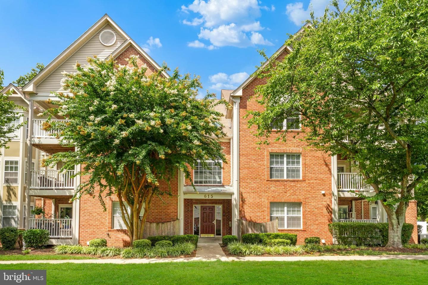 615 Admiral Drive #307 photo 4
