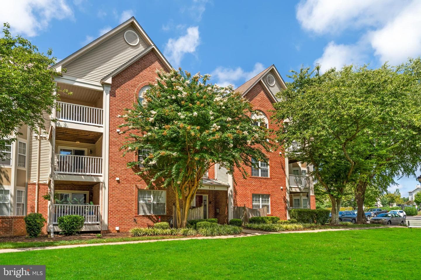 615 Admiral Drive #307 photo 41