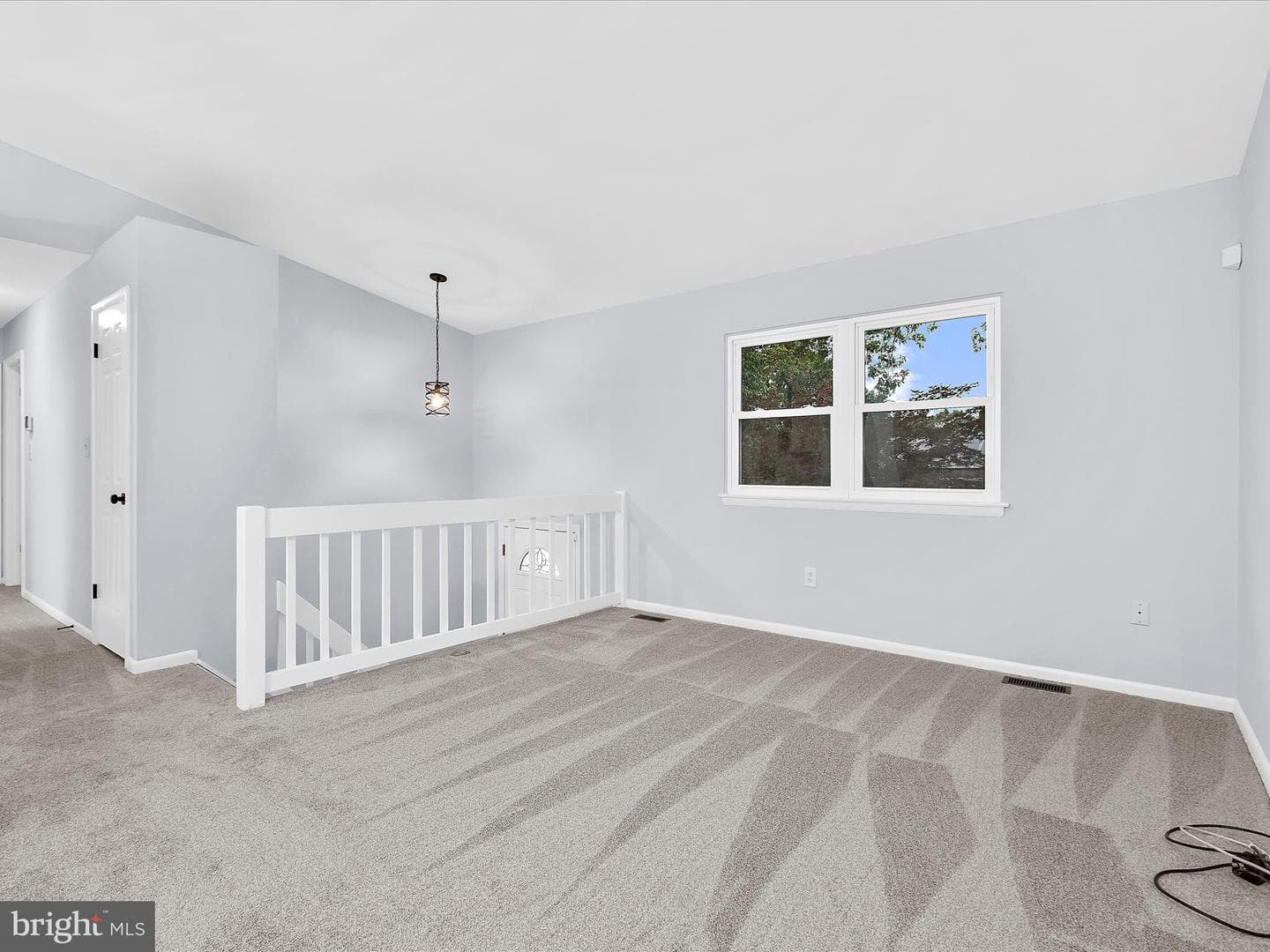 130 Clarence Avenue photo 6