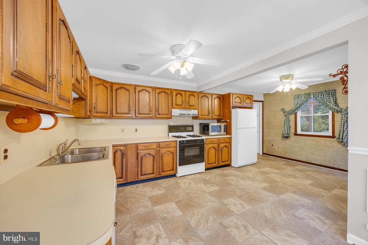 1124 Mchenry Drive photo 8