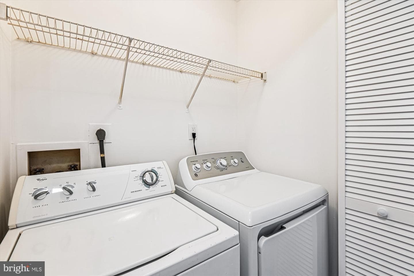 988 Breakwater Drive photo 18