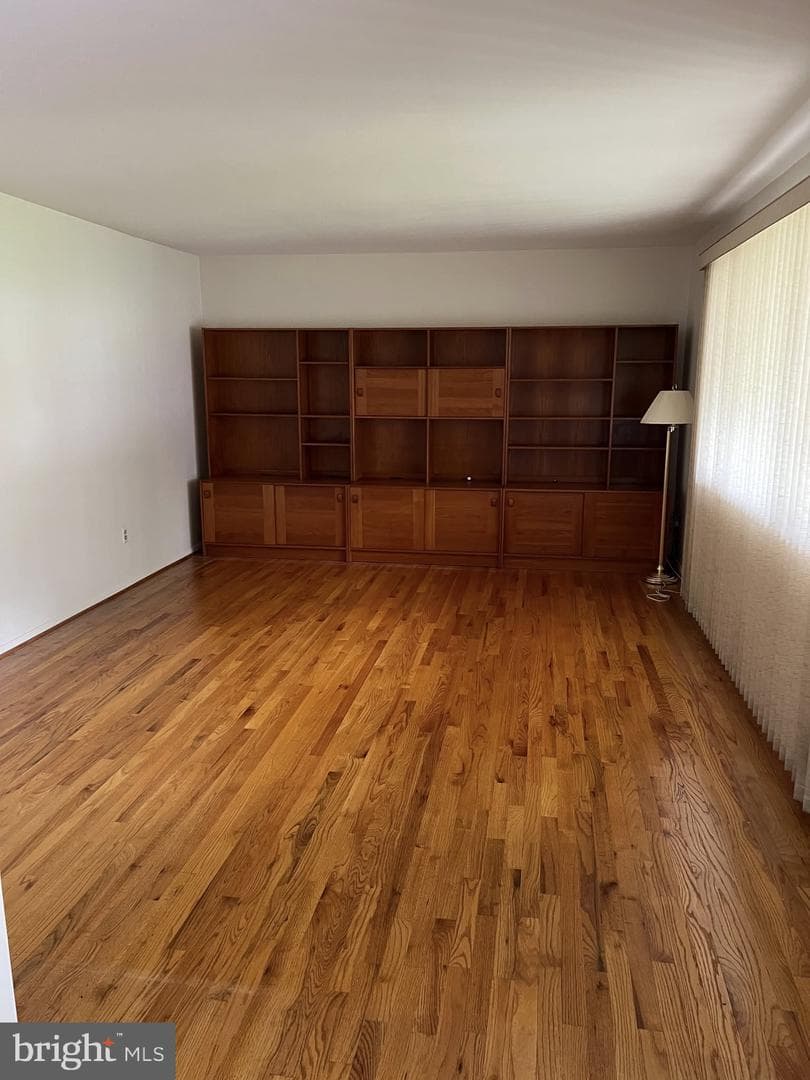 7959 Pipers Path photo 10