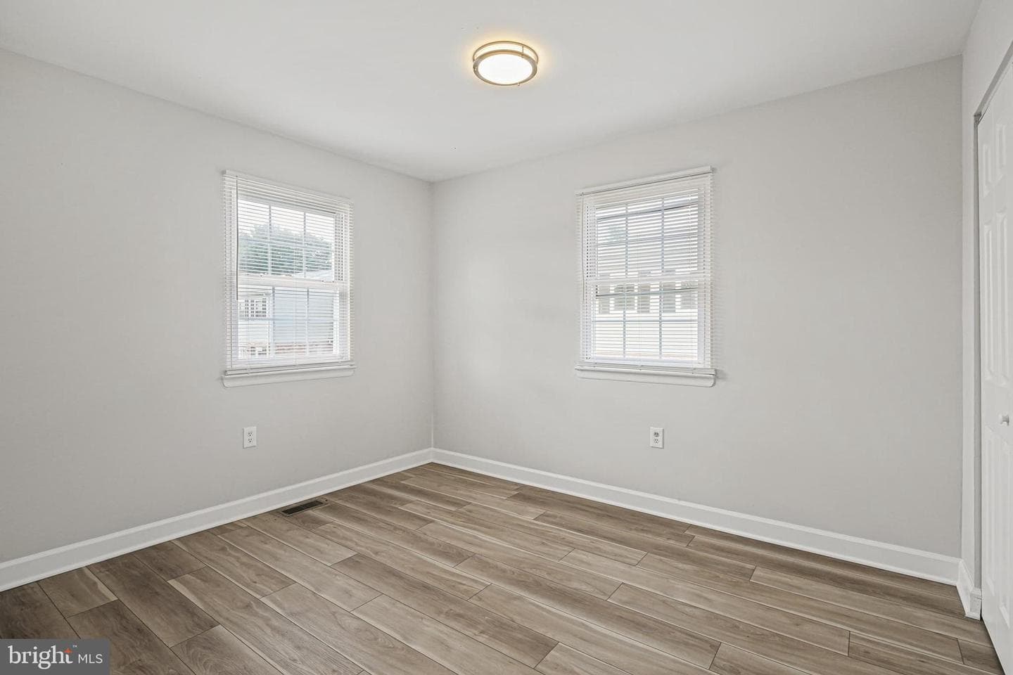 8218 Tomlinson Court photo 17