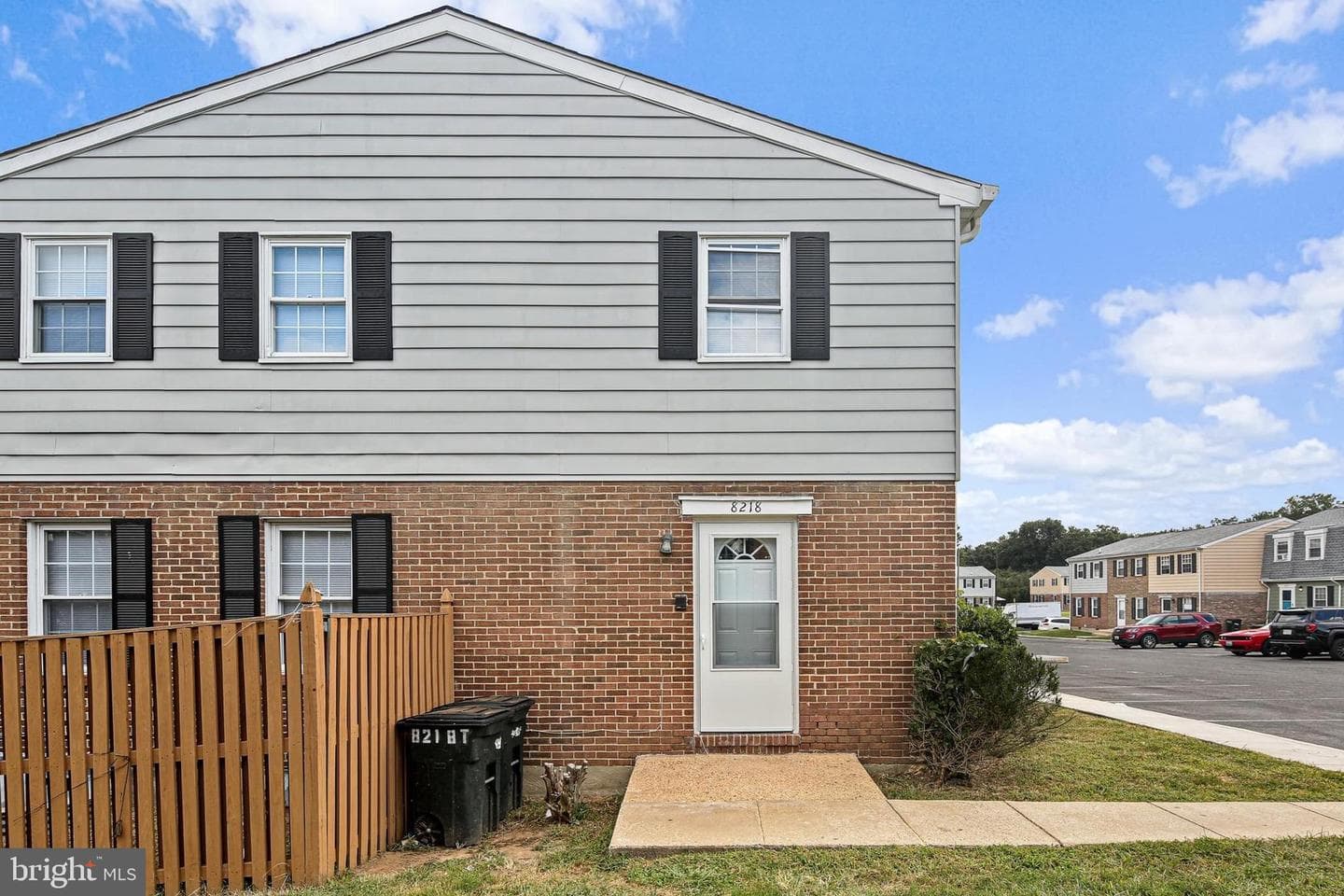 8218 Tomlinson Court photo 2