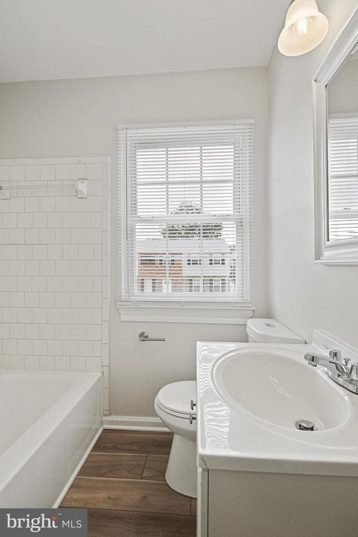 8218 Tomlinson Court photo 20