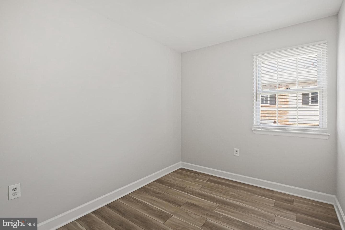 8218 Tomlinson Court photo 23