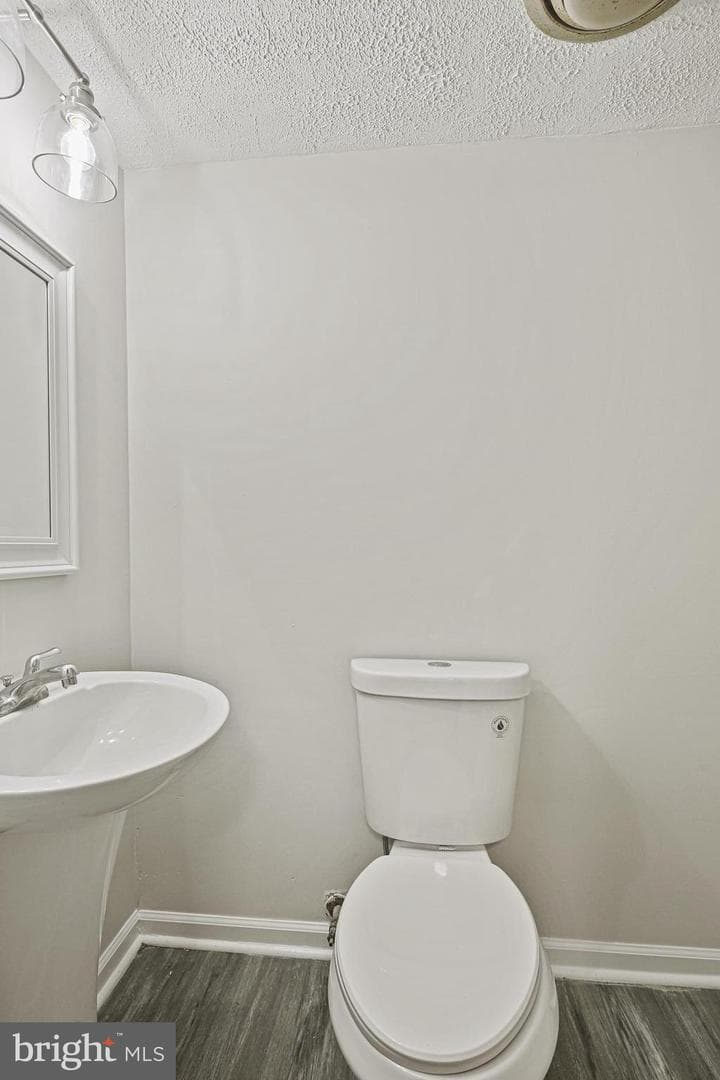 8218 Tomlinson Court photo 29