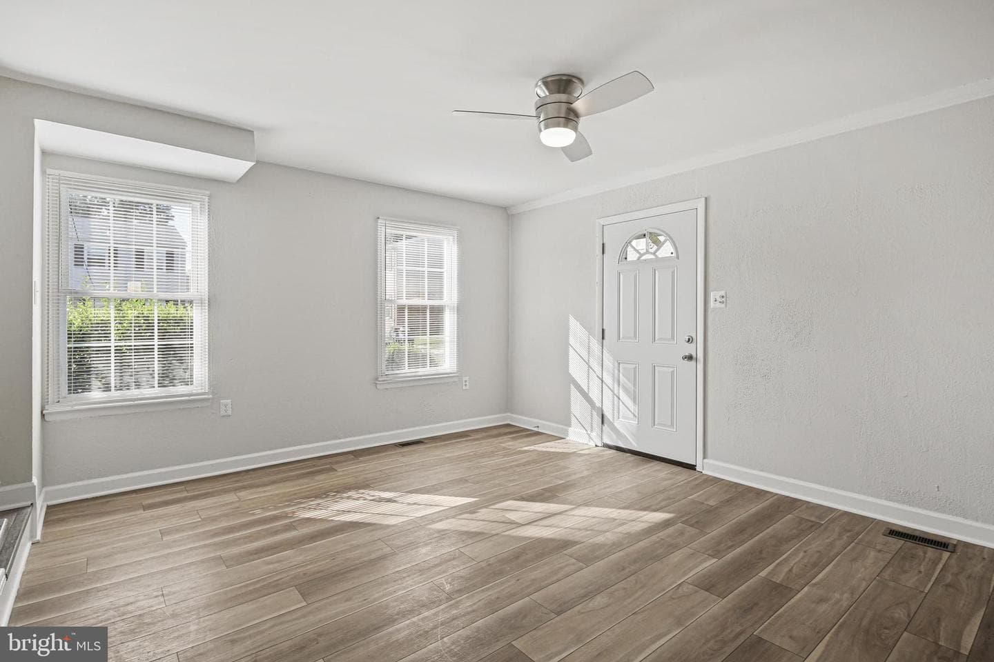 8218 Tomlinson Court photo 4