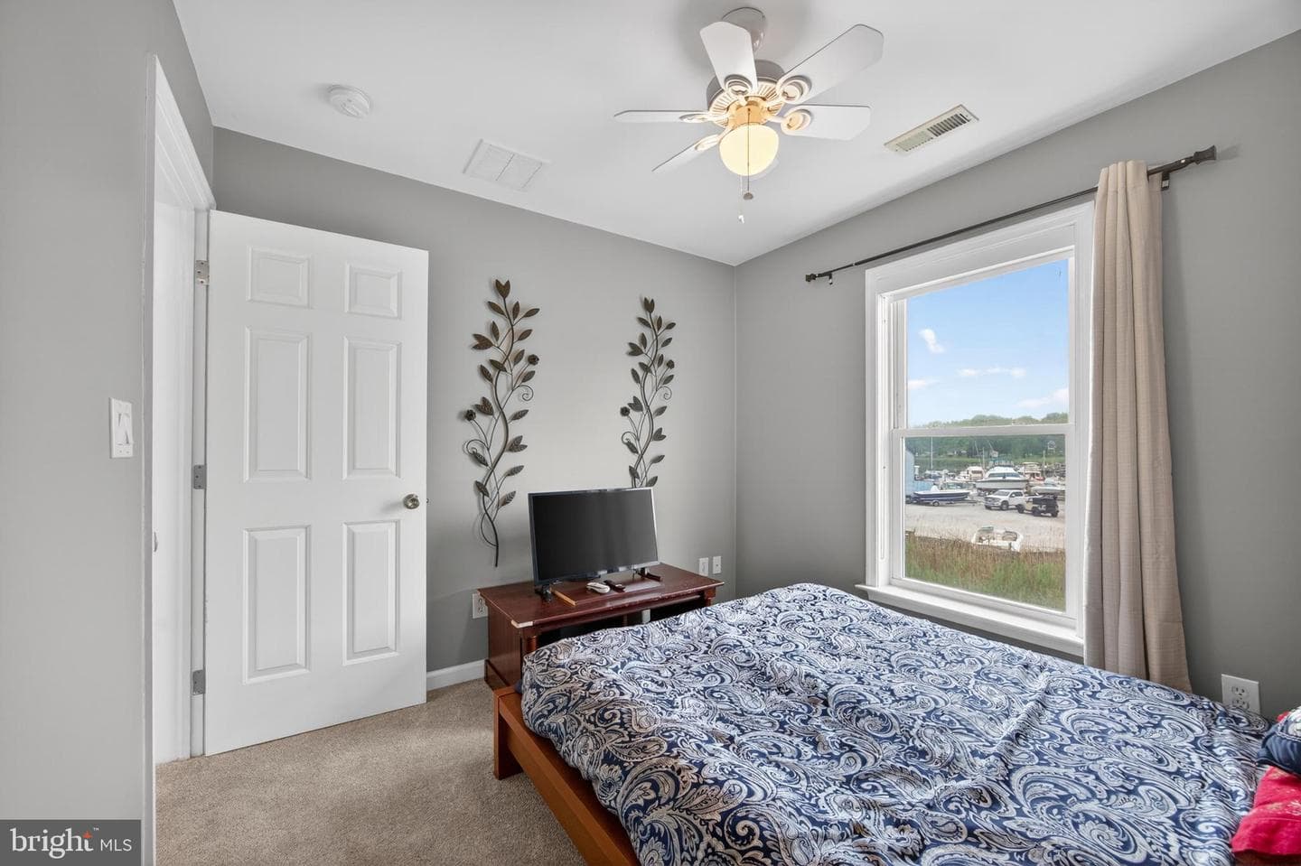 3762 Beach Drive Boulevard photo 14