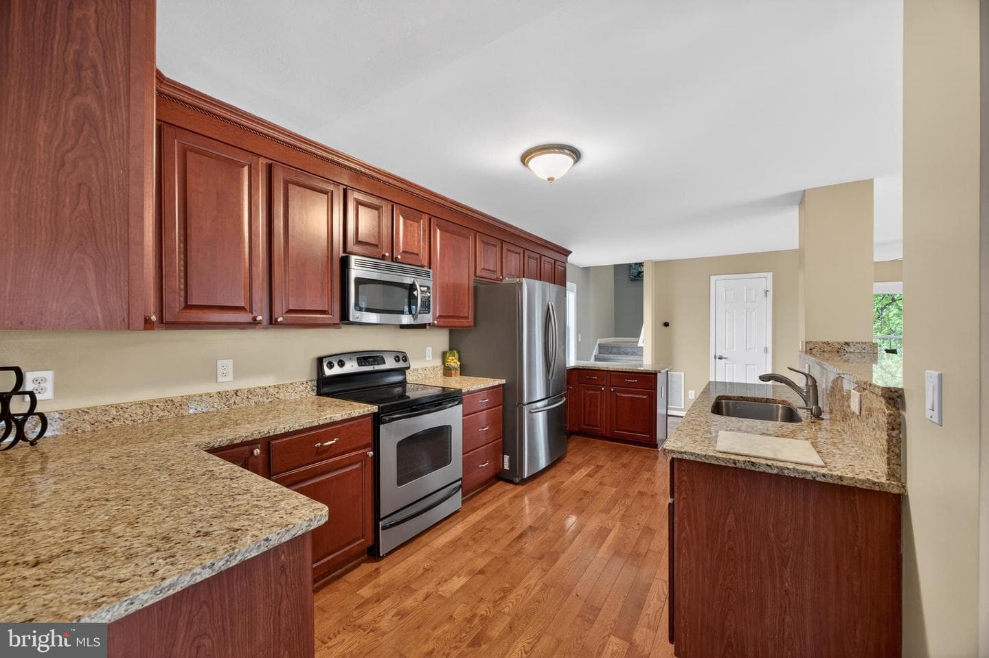 3762 Beach Drive Boulevard photo 8