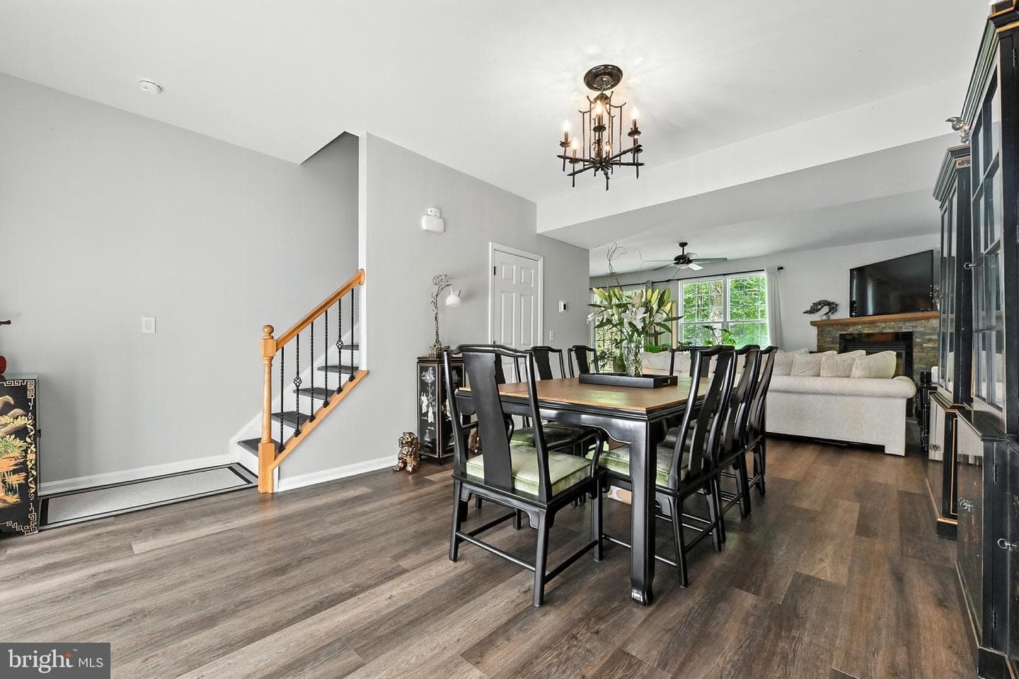 7068 Myrtle Avenue photo 16