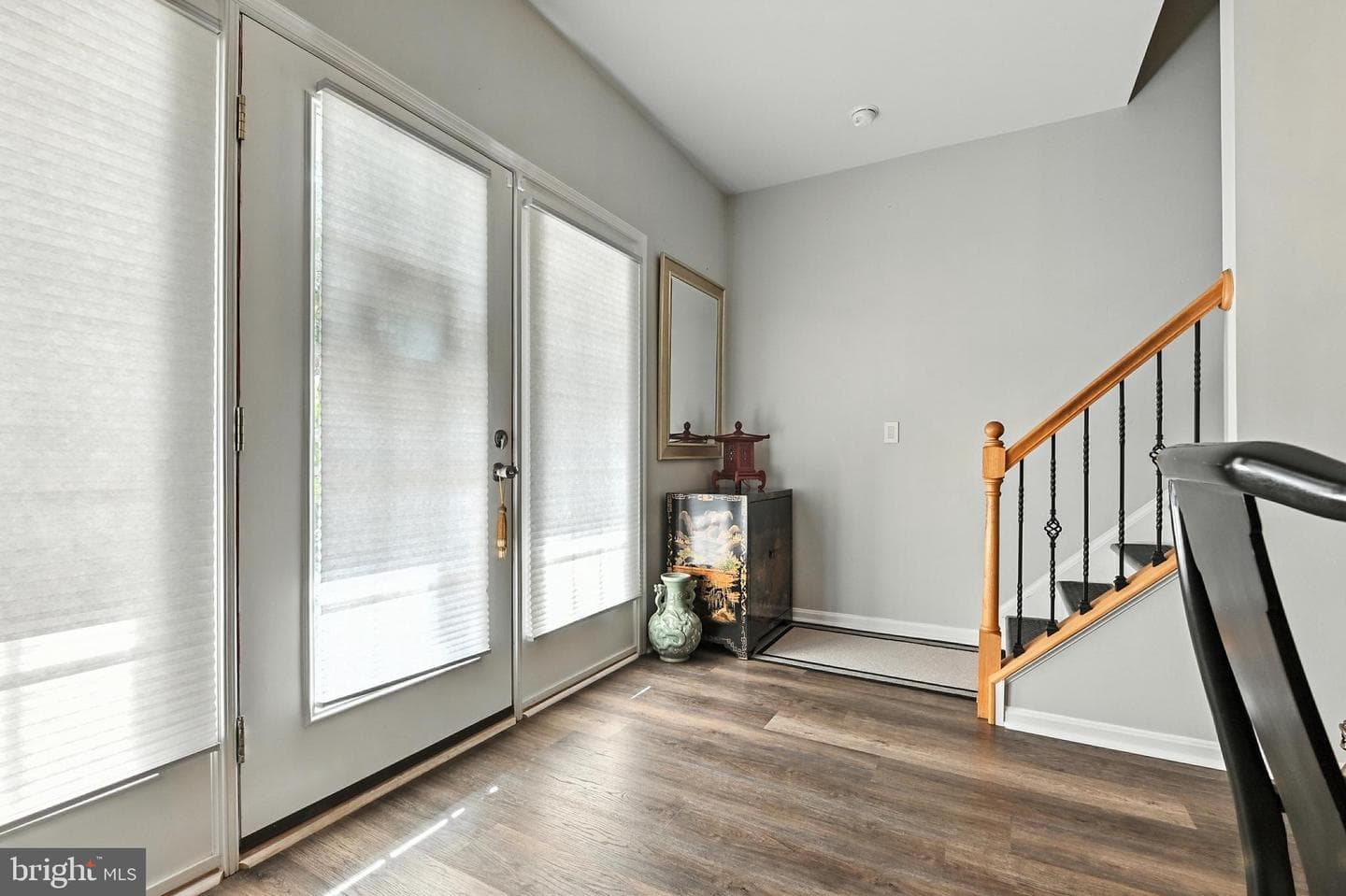 7068 Myrtle Avenue photo 18