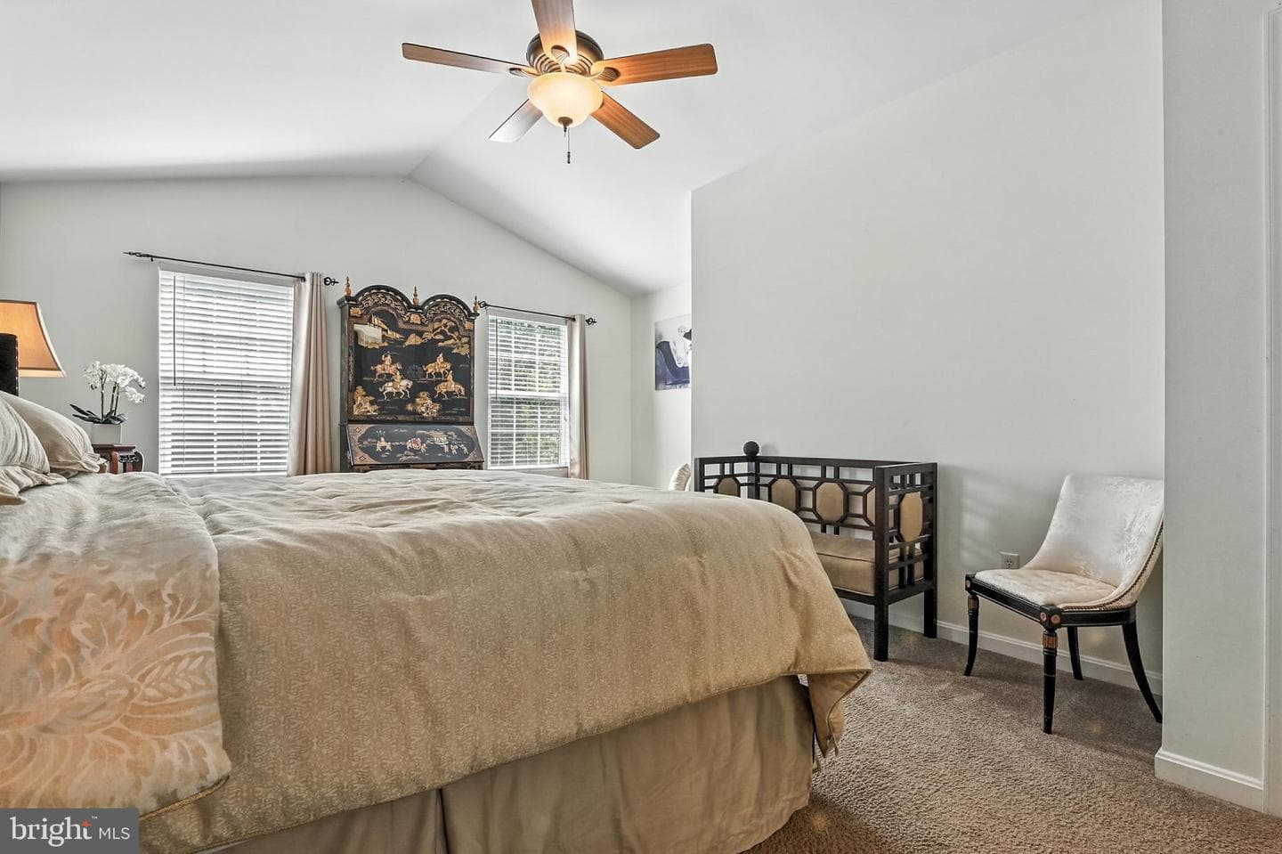 7068 Myrtle Avenue photo 21
