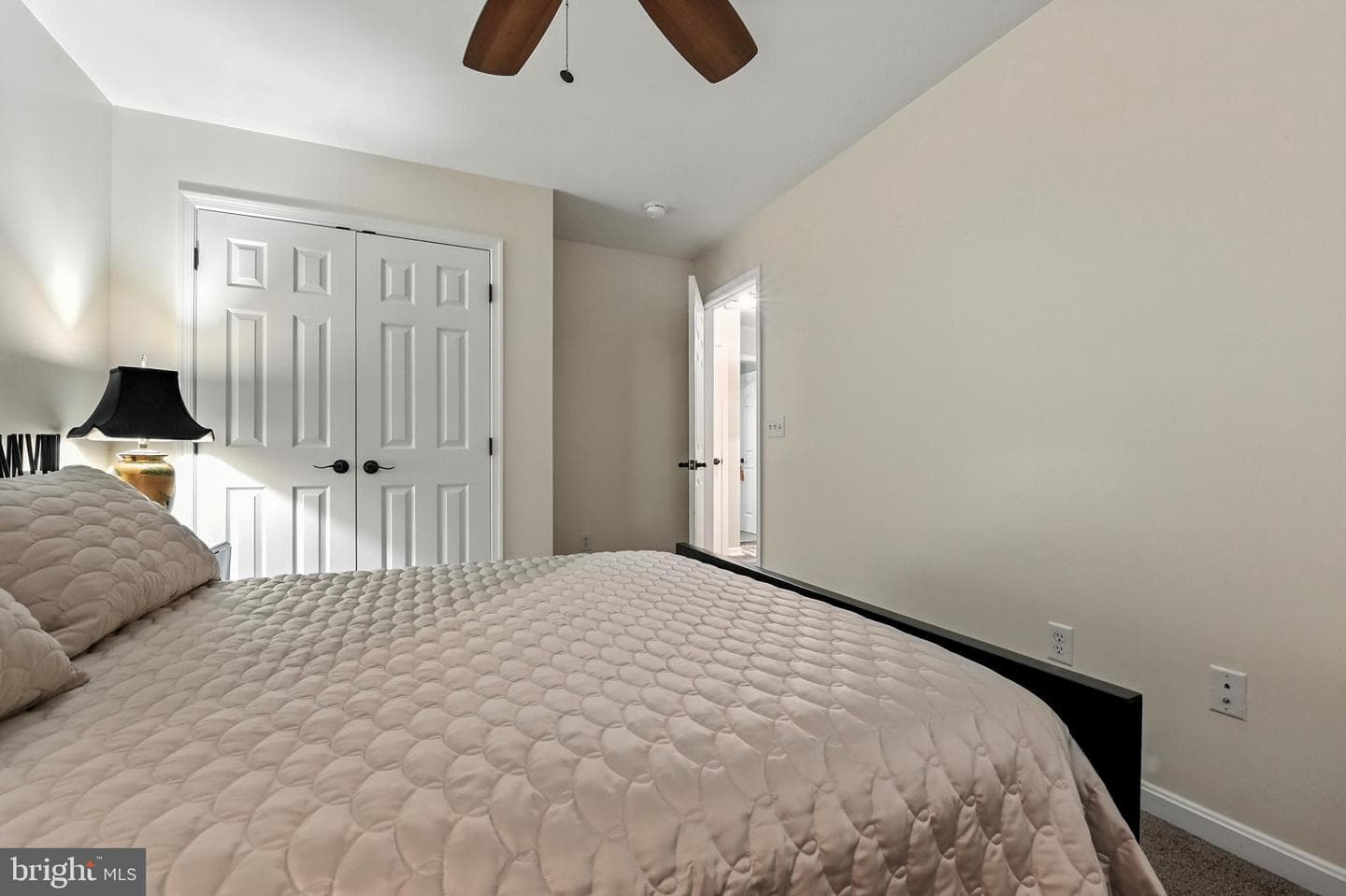 7068 Myrtle Avenue photo 30