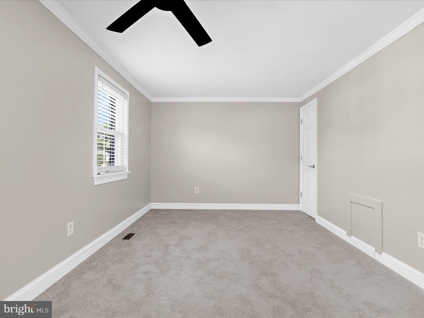 1887 Aberdeen Circle photo 24