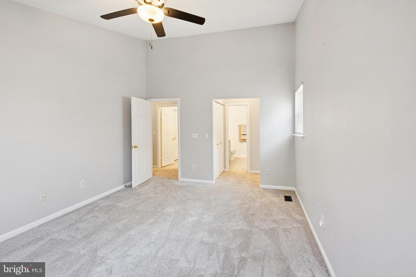 93 Richard Avenue photo 20