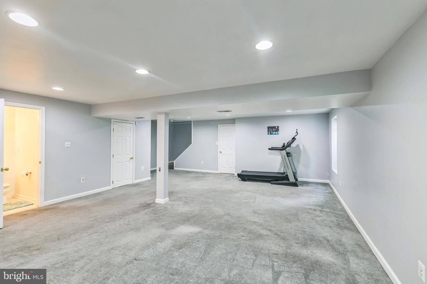 93 Richard Avenue photo 24