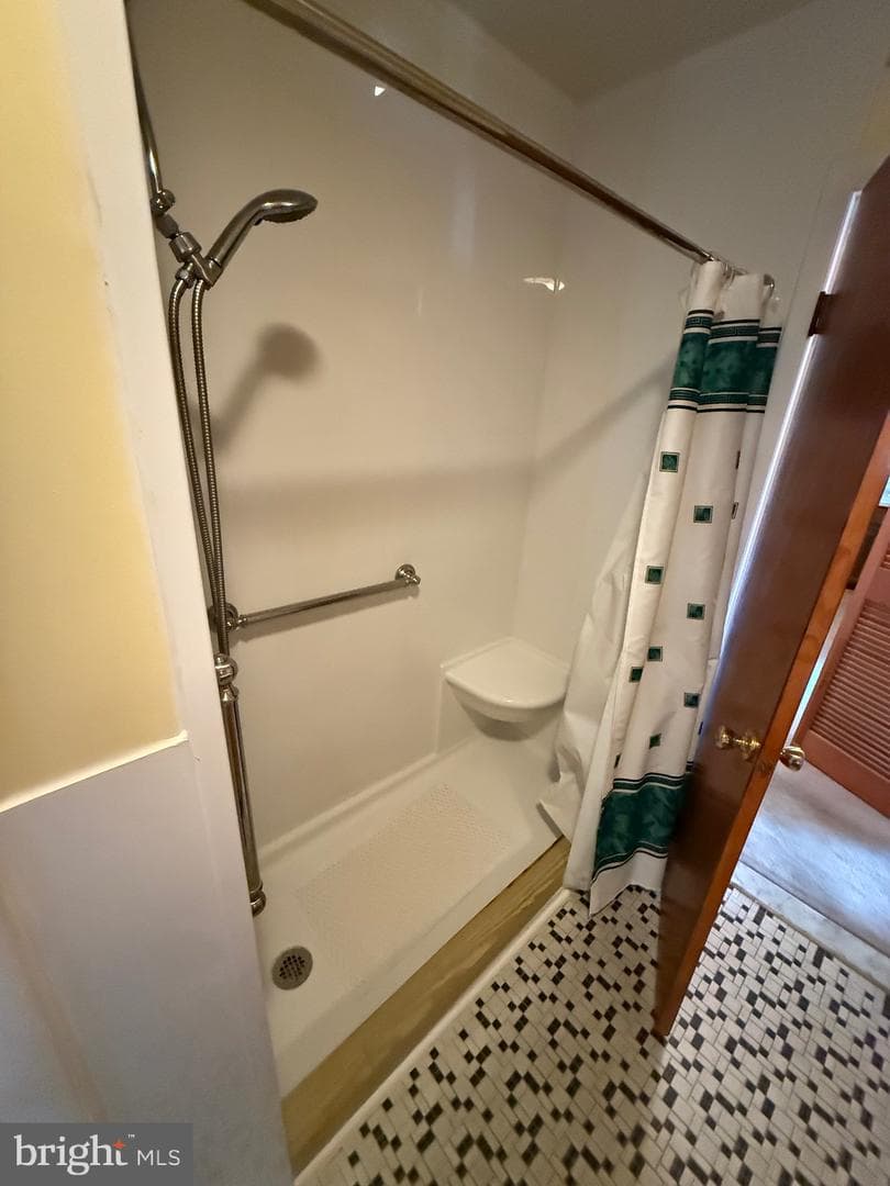 895 Gordon Drive photo 21