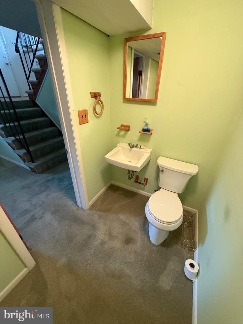 895 Gordon Drive photo 31