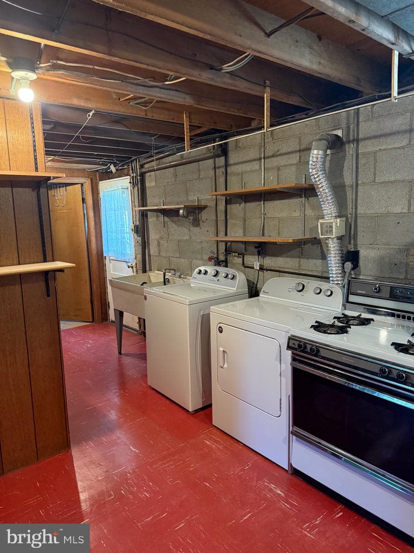 895 Gordon Drive photo 36