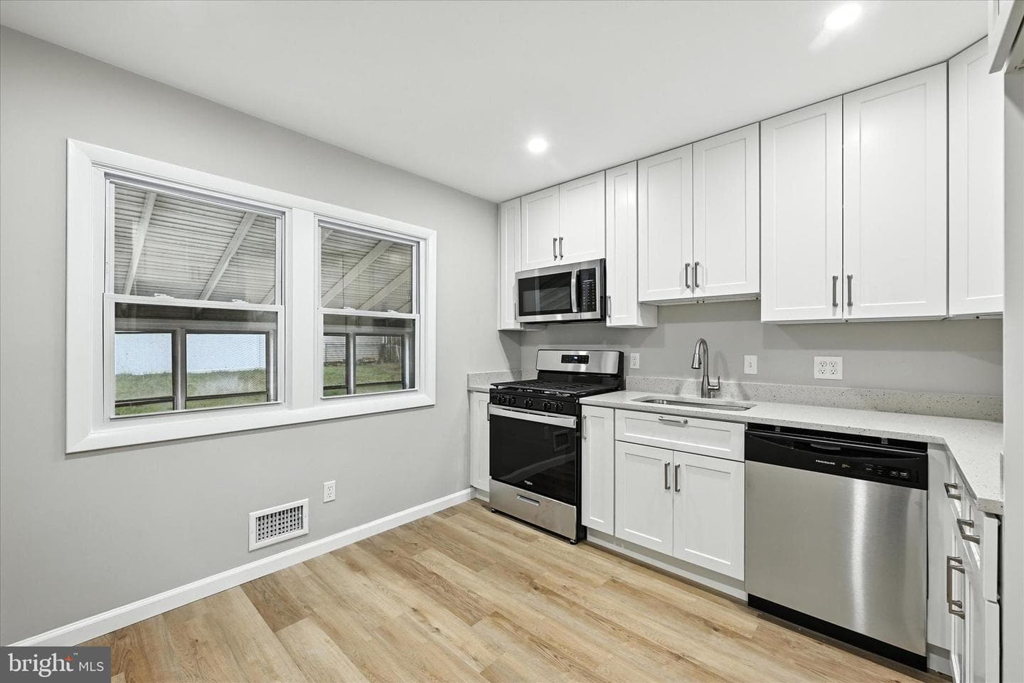 120 Cedar Hill Road photo 8