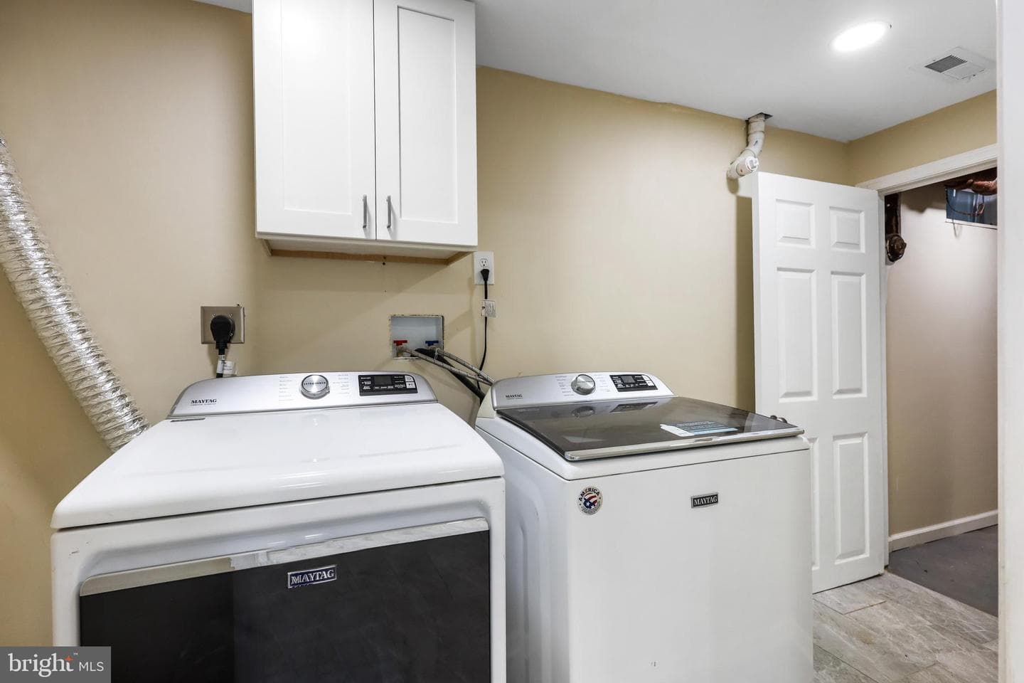 607 Wellham Avenue photo 37