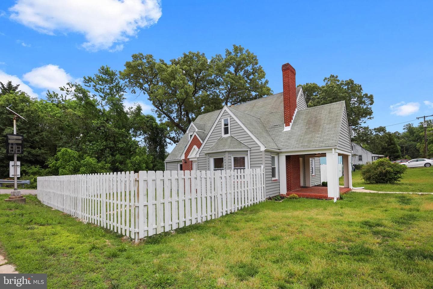 607 Wellham Avenue photo 43