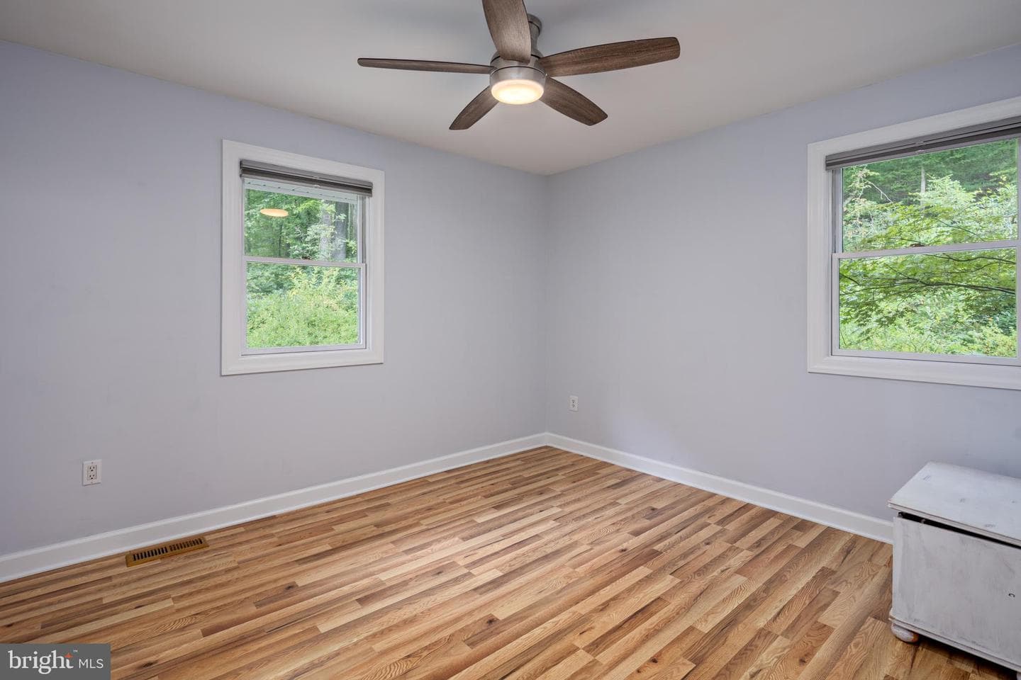 2114 Hallmark Drive photo 28