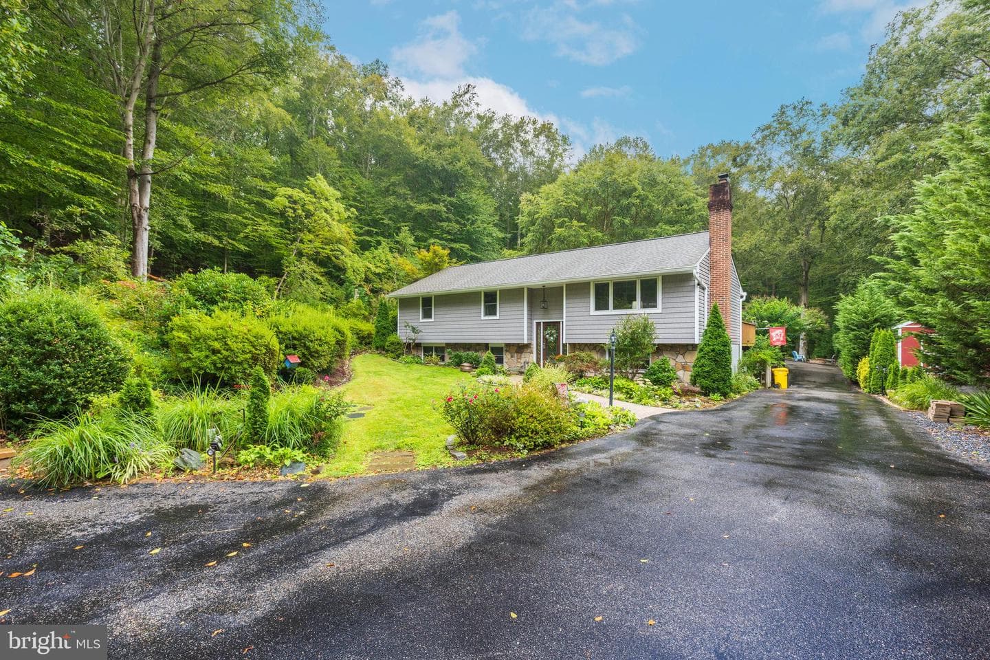 2114 Hallmark Drive photo 45