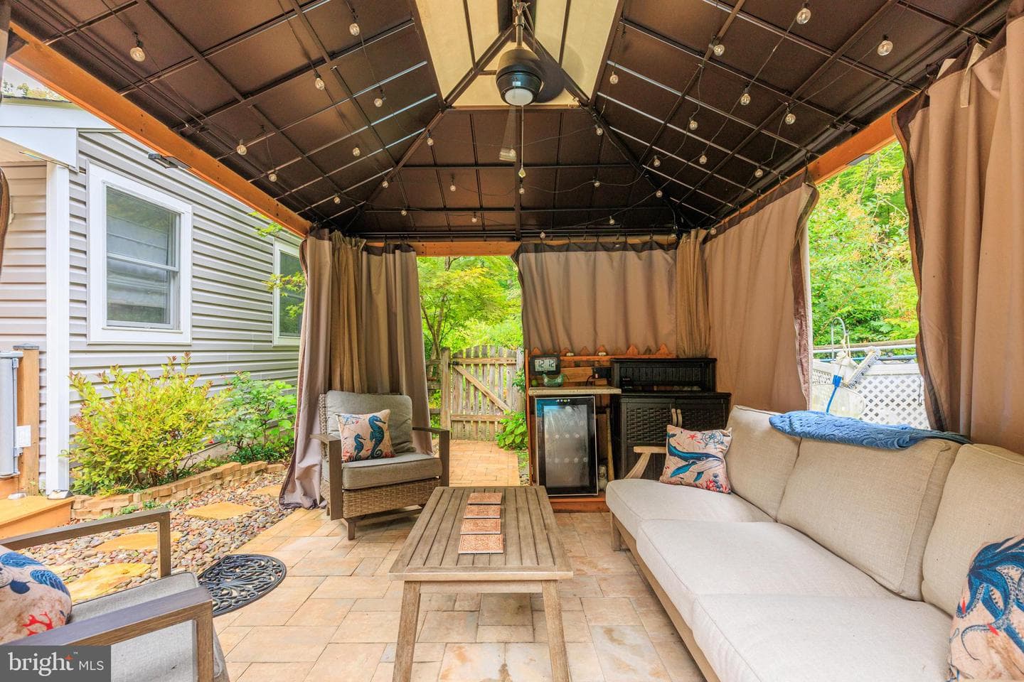 2114 Hallmark Drive photo 61