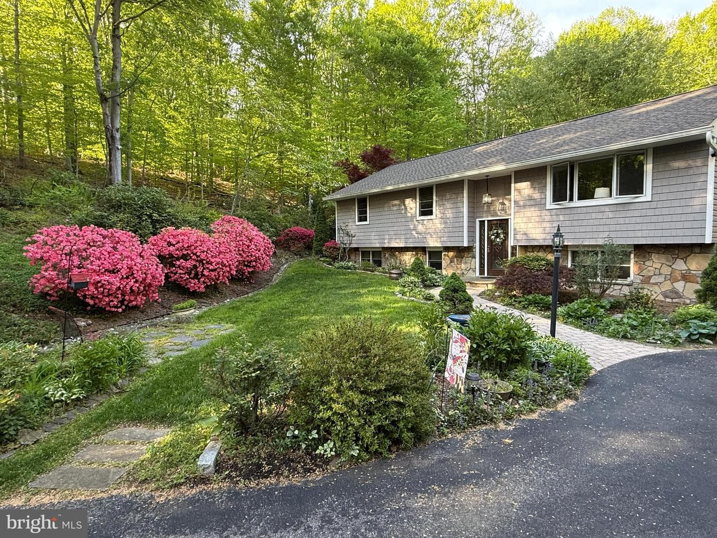 2114 Hallmark Drive photo 76
