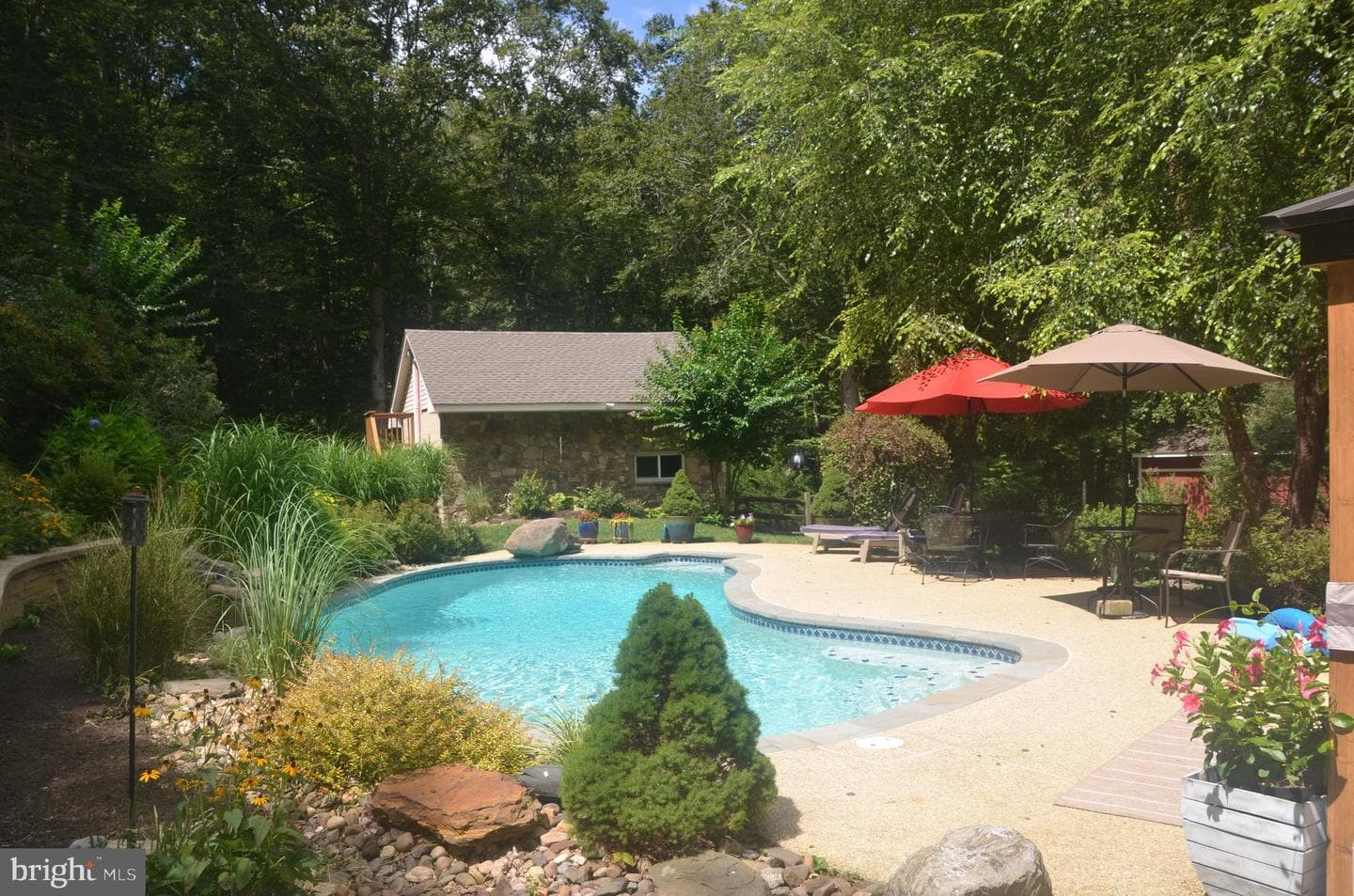2114 Hallmark Drive photo 78