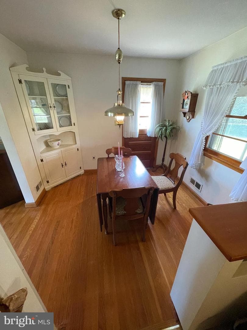 703 Juniper Road photo 8