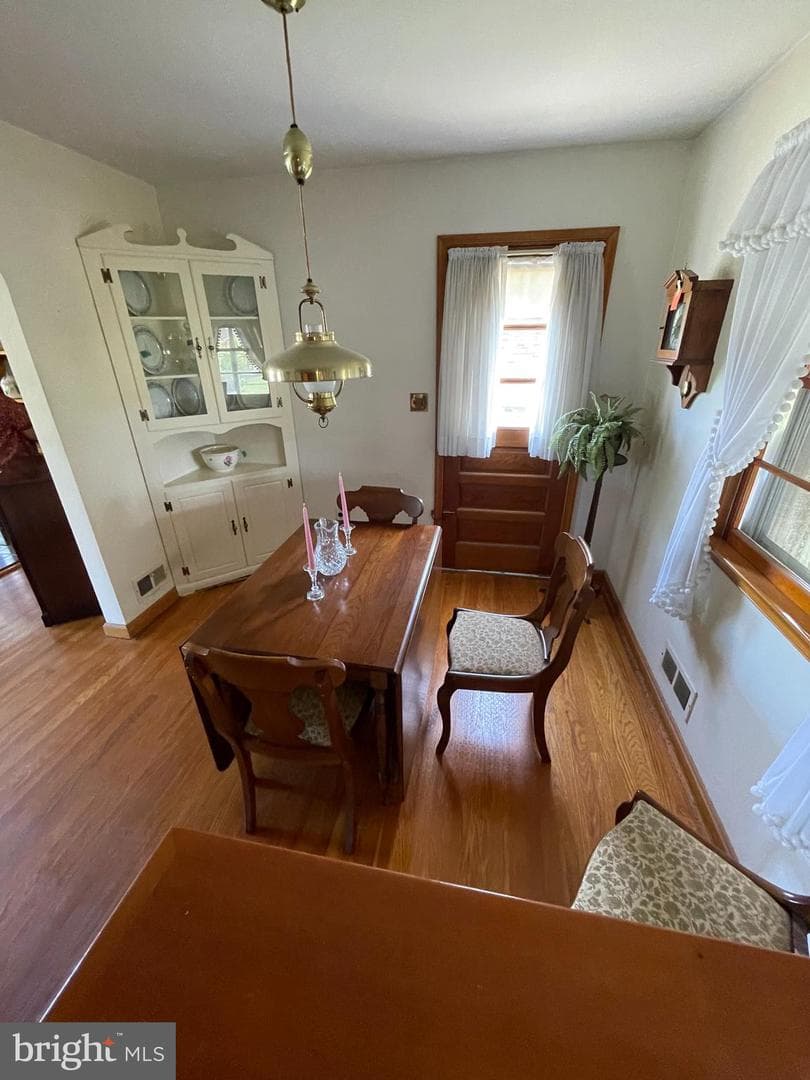 703 Juniper Road photo 9