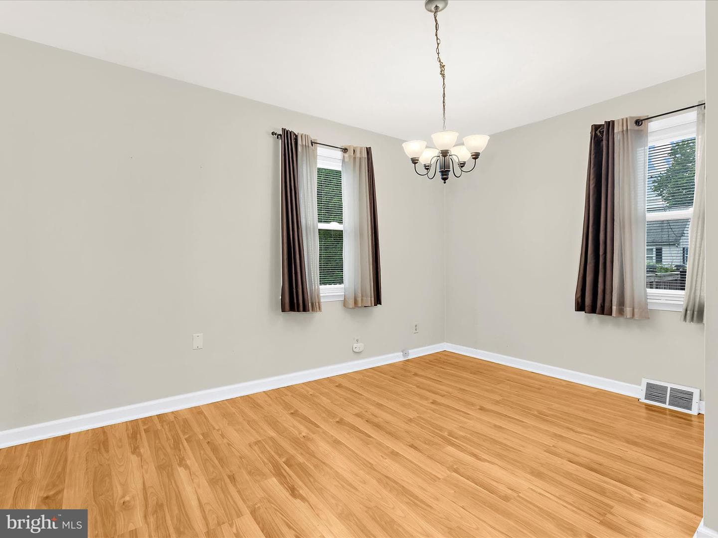 336 Cresswell Road photo 10