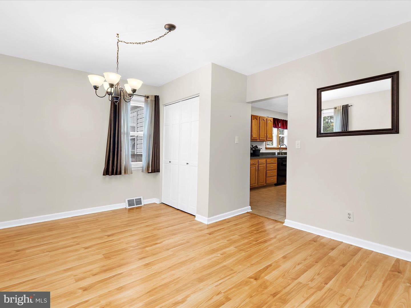 336 Cresswell Road photo 8