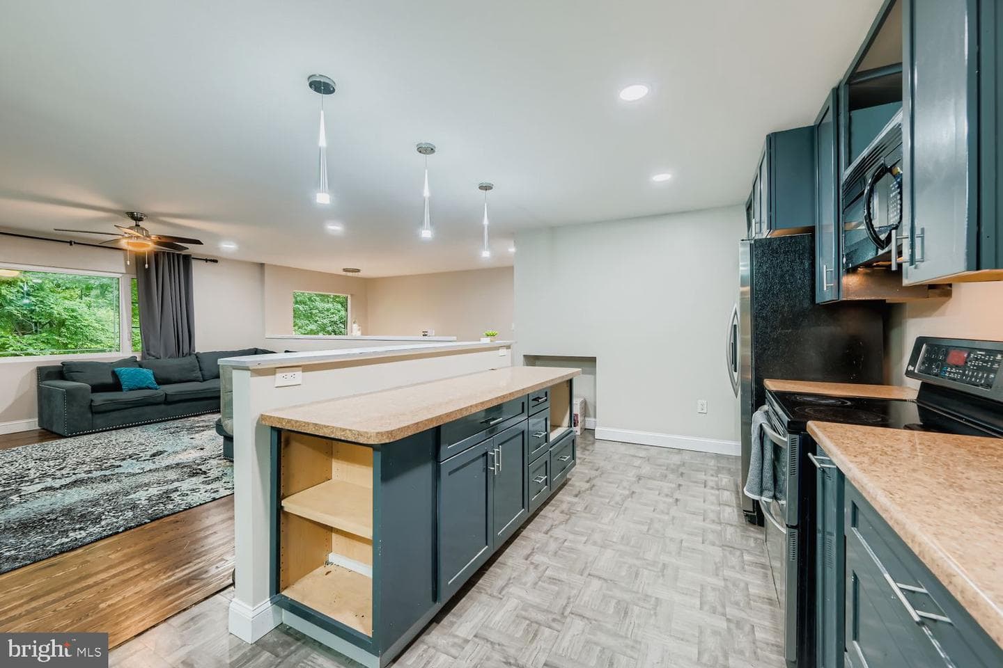 3203 Brezina Place photo 10