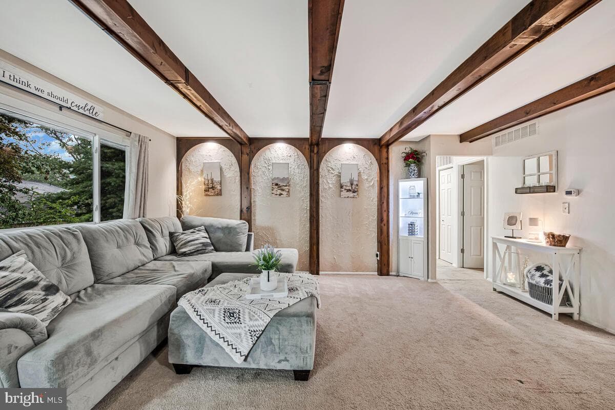 7954 Pipers Path photo 7