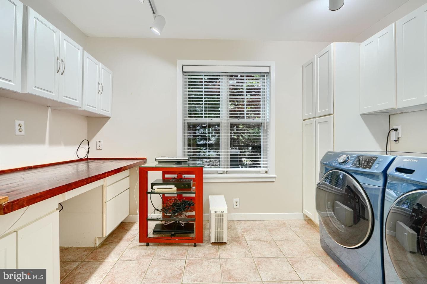 1230 Crummell Avenue photo 35