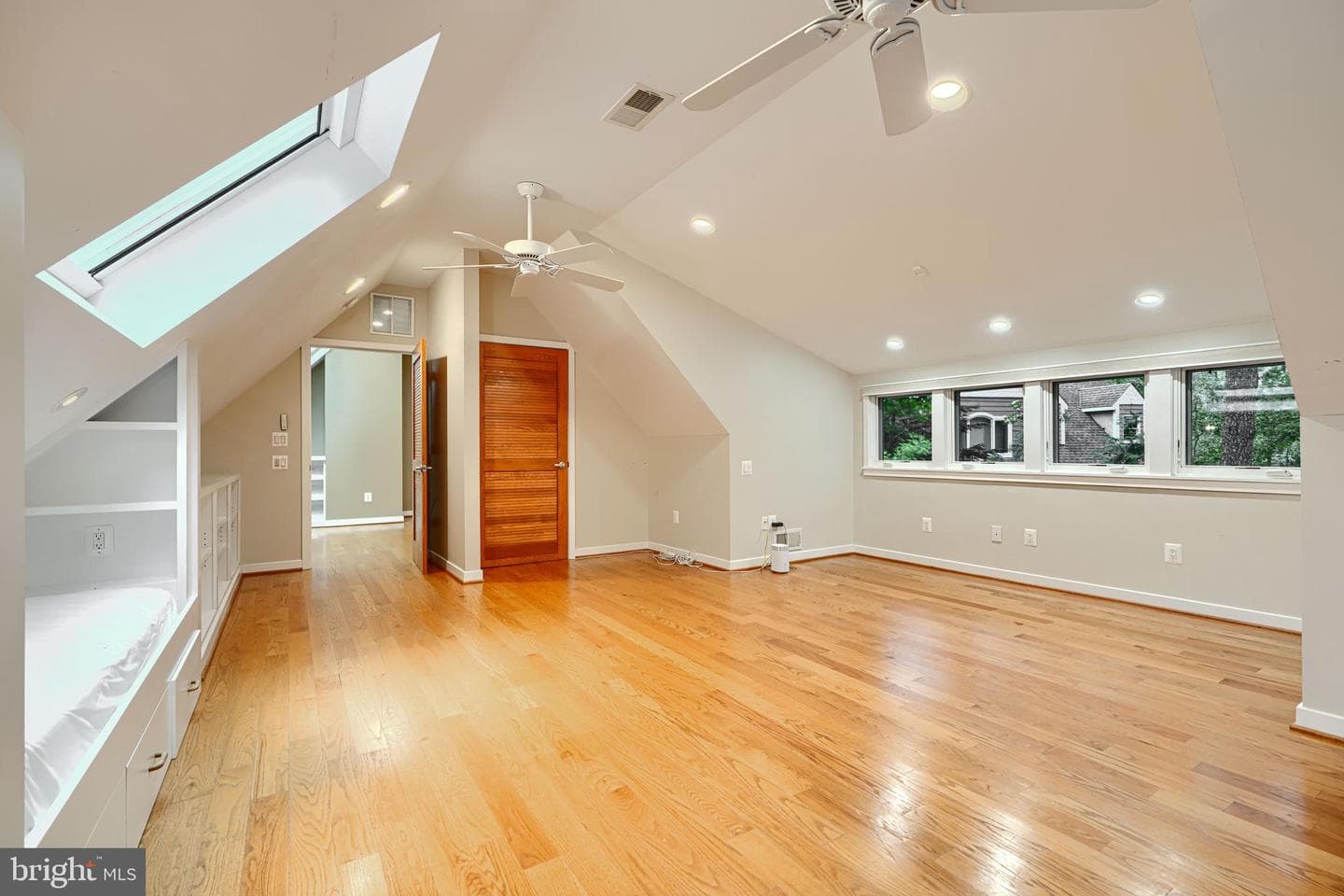 1230 Crummell Avenue photo 64