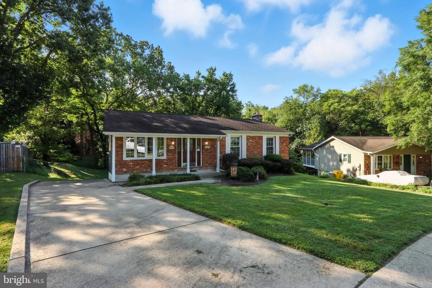 372 Centerhill Avenue photo 2