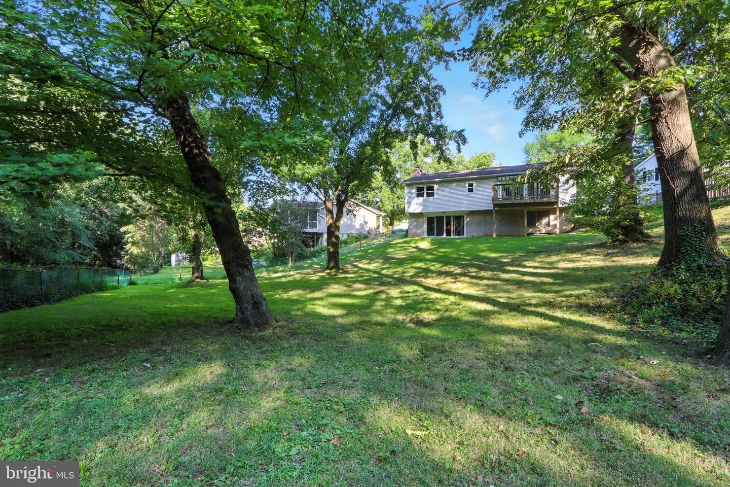 372 Centerhill Avenue photo 32