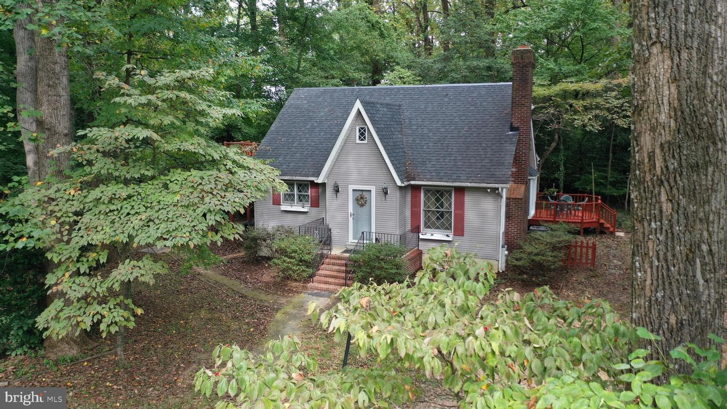 1677 Pleasant Plains Road photo 2