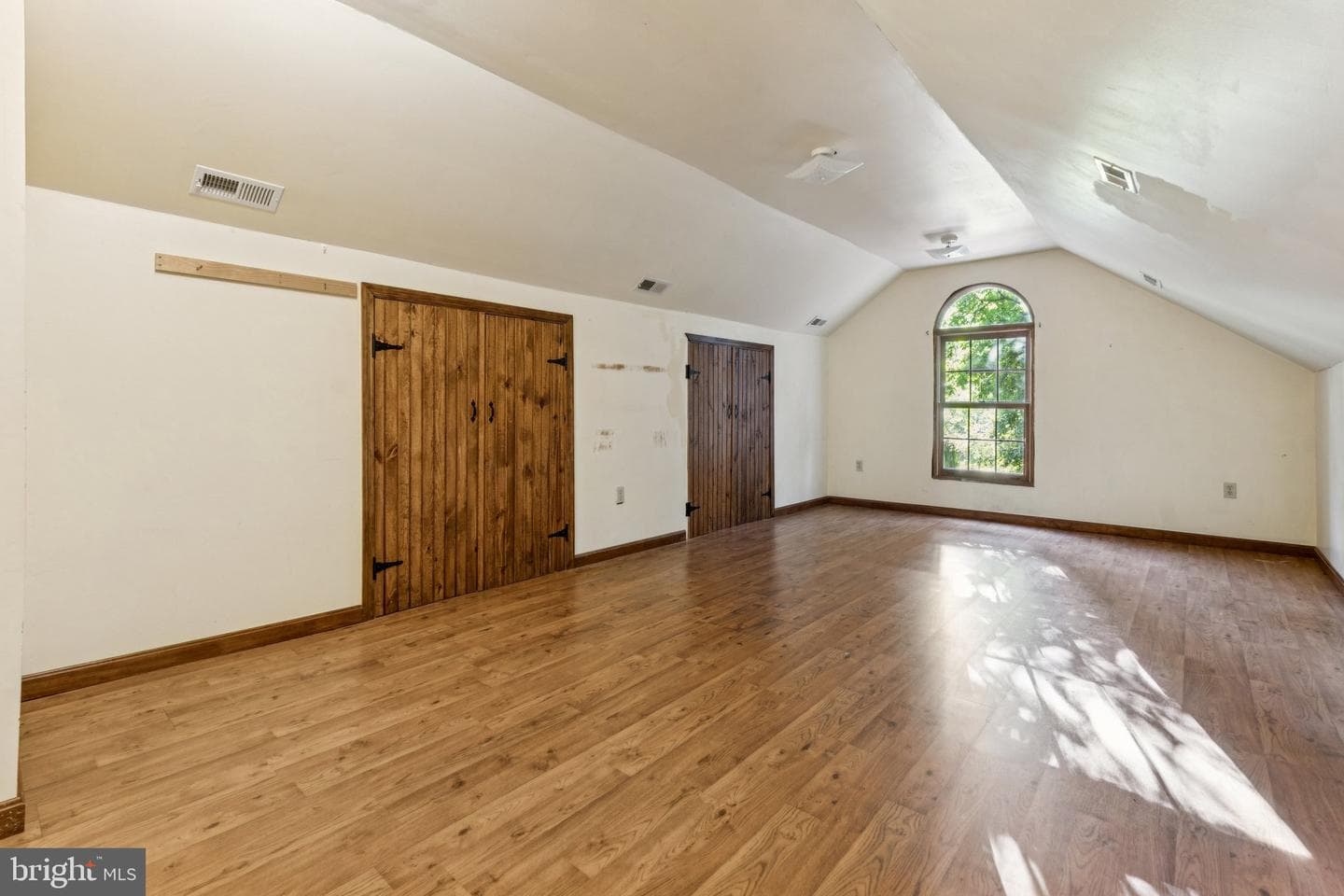 1677 Pleasant Plains Road photo 25