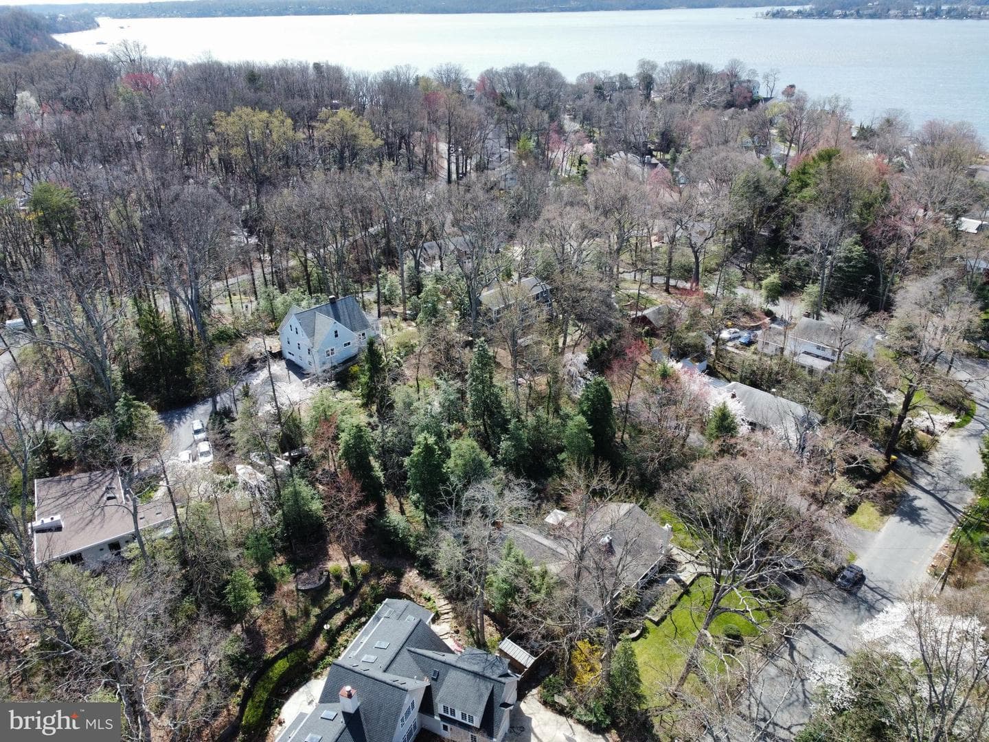 111 Round Bay Road photo 36