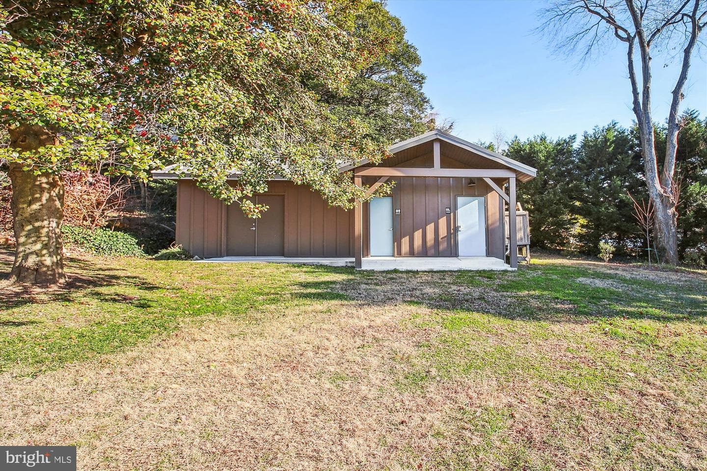 111 Round Bay Road photo 81