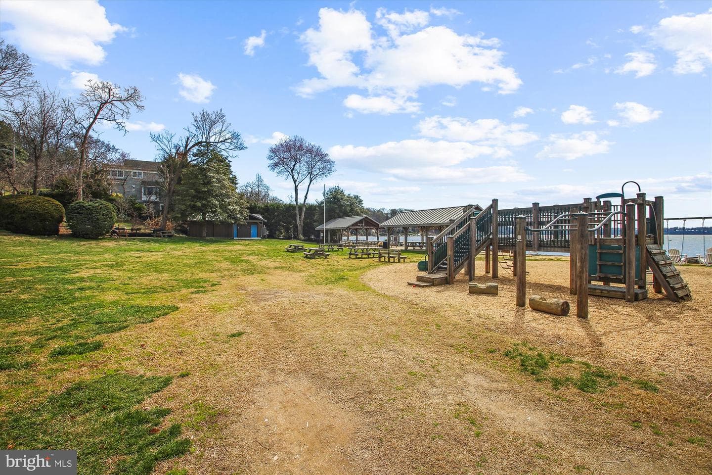 111 Round Bay Road photo 86