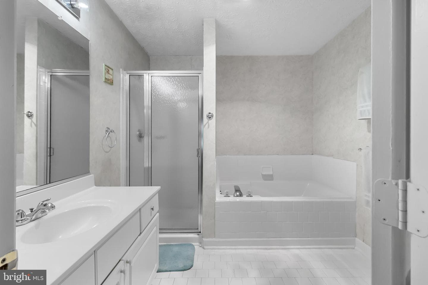 615 Admiral Drive #306 photo 16